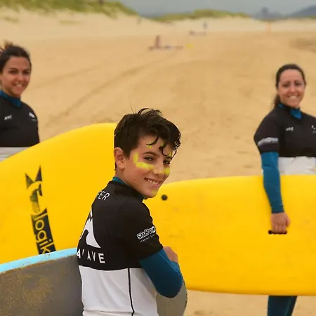 La Wave Surf House & School Somo