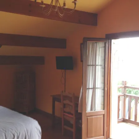 Penzion La Wave Surf House & School 3*