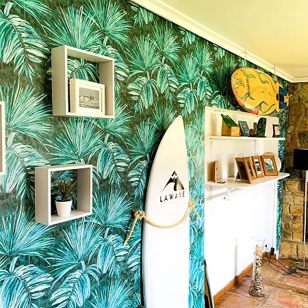 Han/Misafirhane La Wave Surf House & School Somo