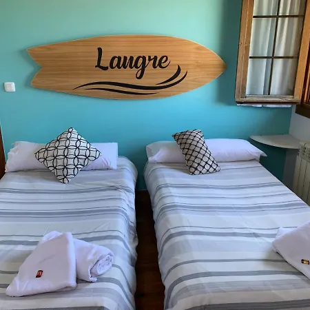 La Wave Surf House & School