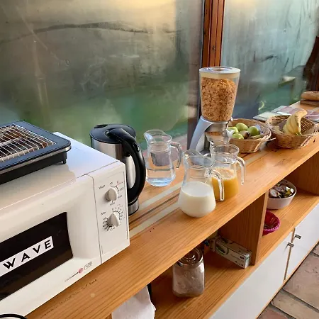 Han/Misafirhane La Wave Surf House & School