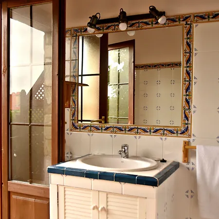 La Wave Surf House & School Somo