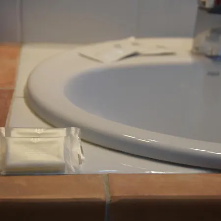 La Wave Surf House & School