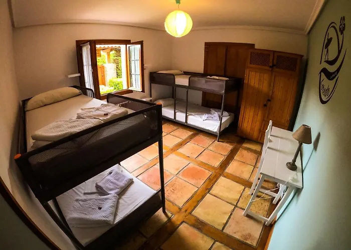 La Wave Surf House & School 3*