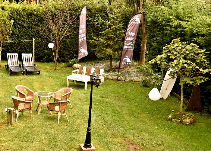 La Wave Surf House & School Zajazd Somo