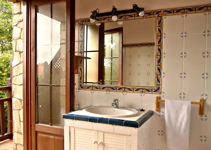 La Wave Surf House & School Somo