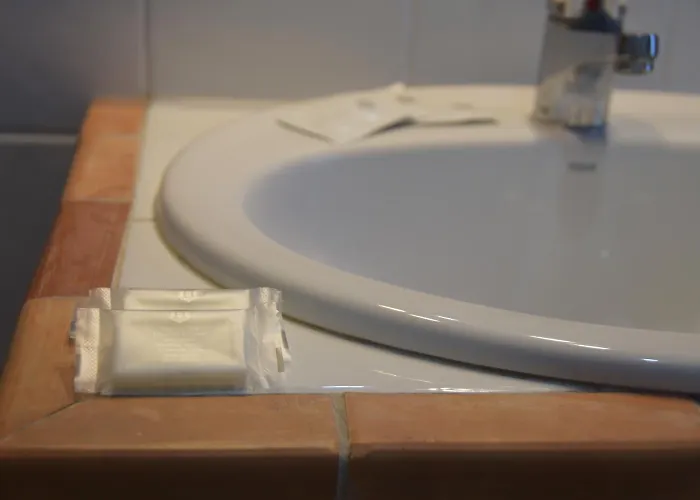 La Wave Surf House & School